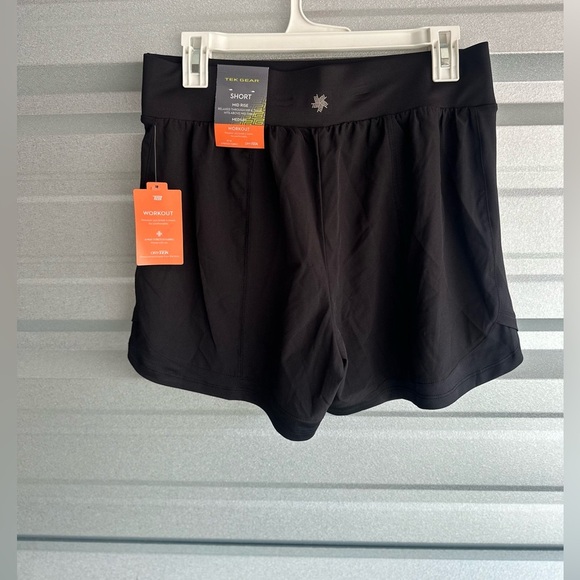 Women’s TEKGEAR Active Flowey Workout Running Shorts Size Medium NWT - Picture 5 of 13